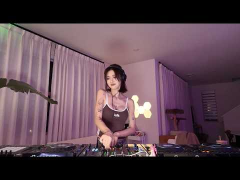 Kira X - drive & groove